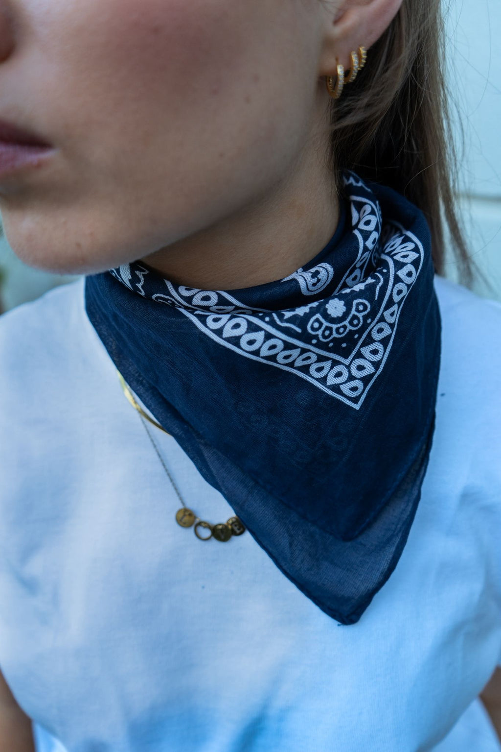 Lola scarf navy